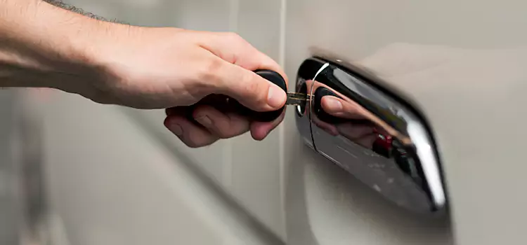 Why Choose Our Auto Locksmith Team in Parma, OH?